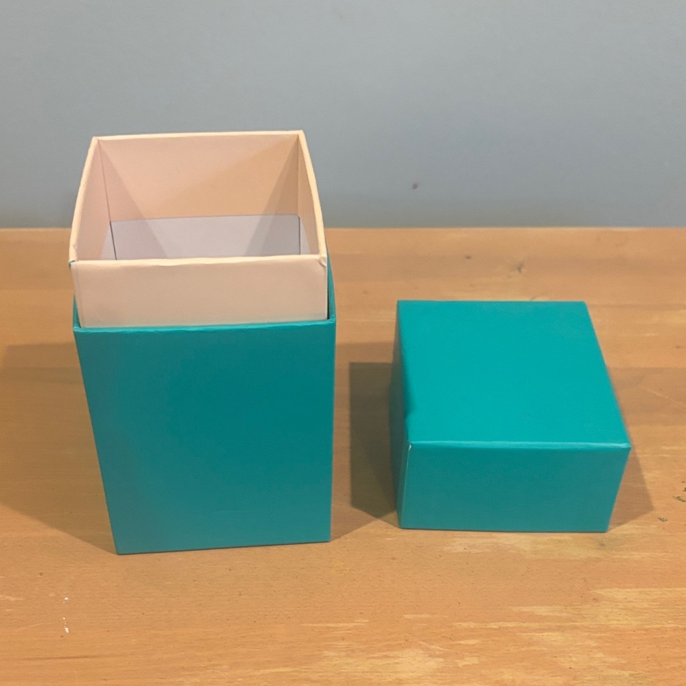 Tieks Turquoise Flats & Loafers BOX ONLY - Picture 6 of 7